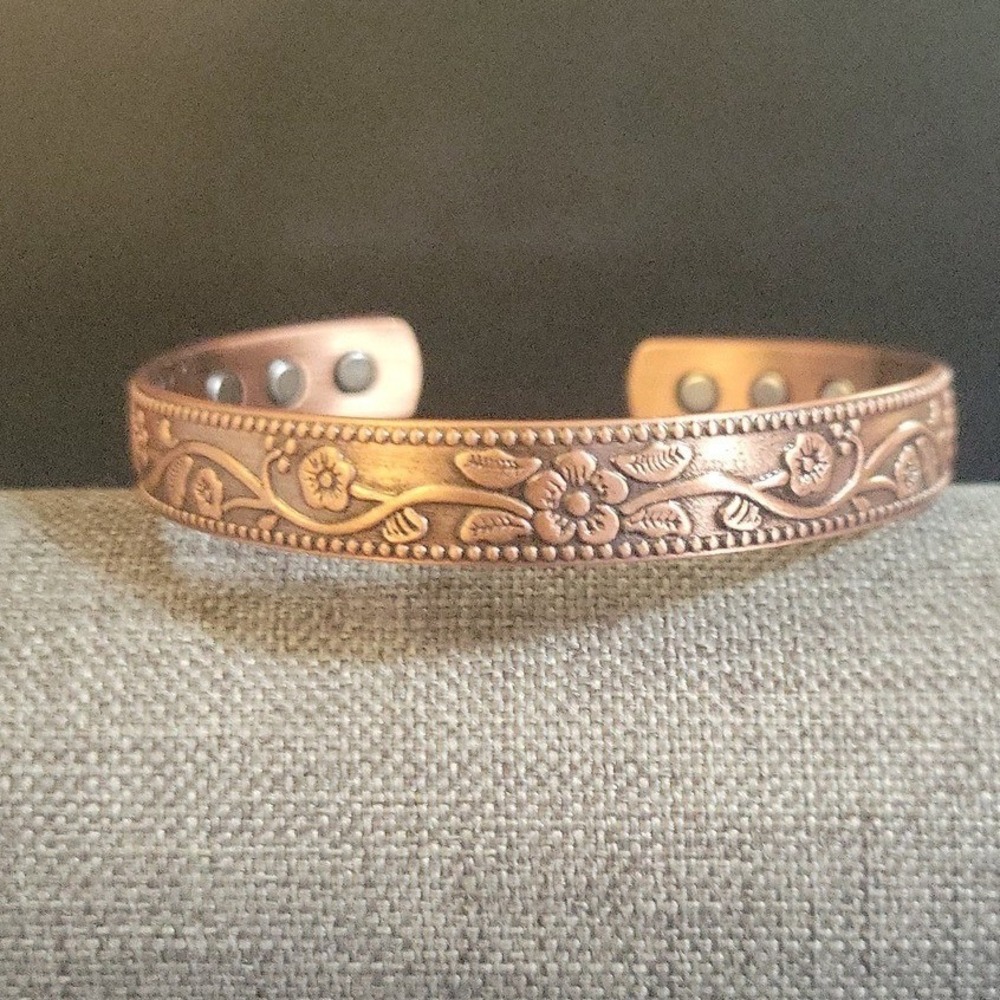 Vintage Copper Magnetic Therapy Floral Embossed Cuff Bracelet Size 7 Cottagecore